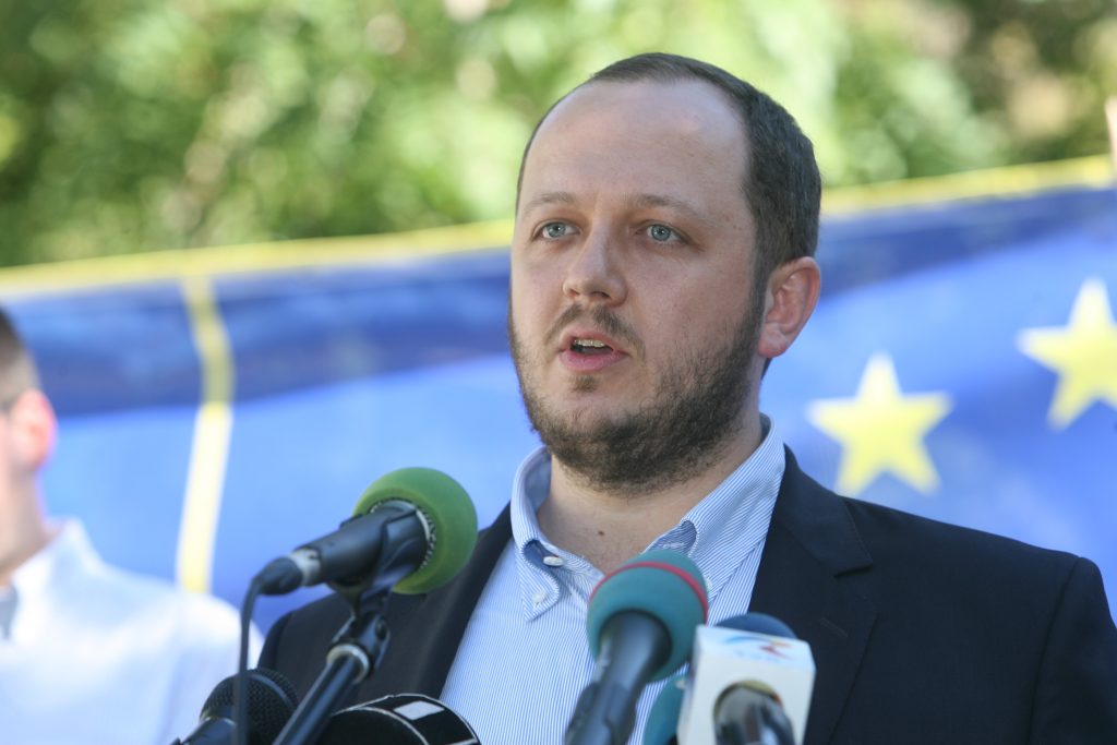 Adrian Papahagi se retrage din viața politică