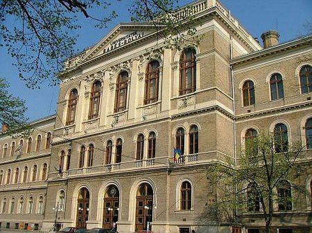 Alege cel mai tare dascăl! Lista nominalizărilor pentru Gala Profesorului Bologna a fost deschisă