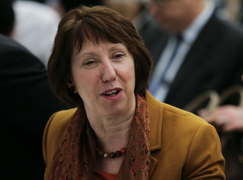 Catherine Ashton va merge marţi la Kiev pentru continuarea eforturilor de mediere