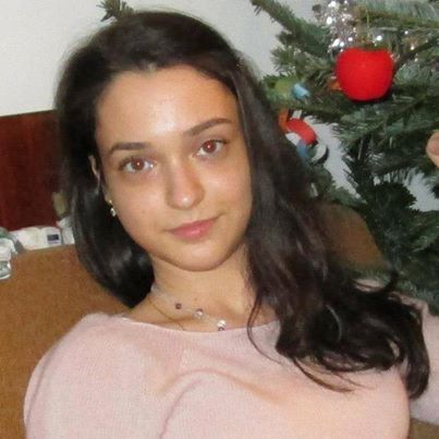 CAZUL ELEVEI DISPĂRUTE. Iulia Ionescu s-a întors la mânăstire. Călugăr:  “Poliţiştii, şi tatăl, şi fata, i-au cerut iertare părintelui pentru toate cele întâmplate!”