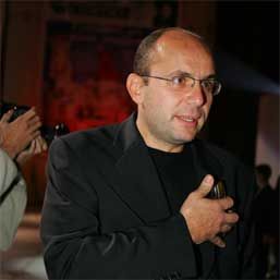 Cosmin Gușă, noul sfătuitor politic al lui Crin Antonescu