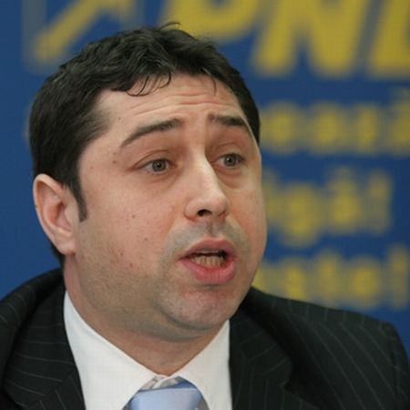 Cristian David demisionează din PNL: Pun la dispoziţie datele care să clarifice situaţia | VIDEO