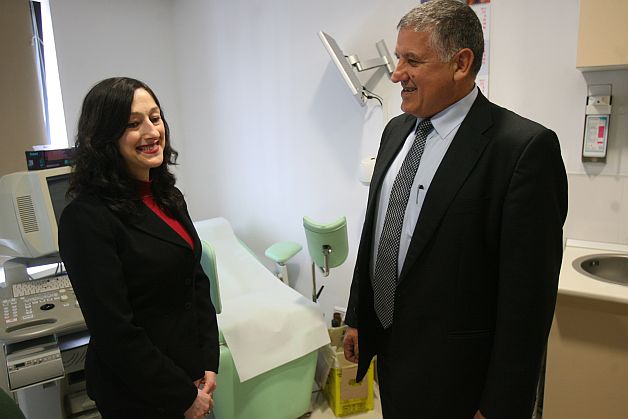 Cum pot fi creaţi COPII PERFECŢI, în eprubetă. Povestea unei românce care TRĂIEŞTE MINUNEA medicinei moderne