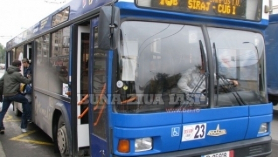 DRAMĂ. A murit pe scaun în autobuz, în mână cu un teanc de reţete medicale