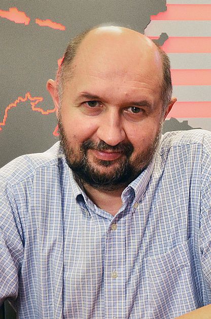 EDITORIALUL EVZ. Degeaba se gudură liderul PNL pe lângă băsişti