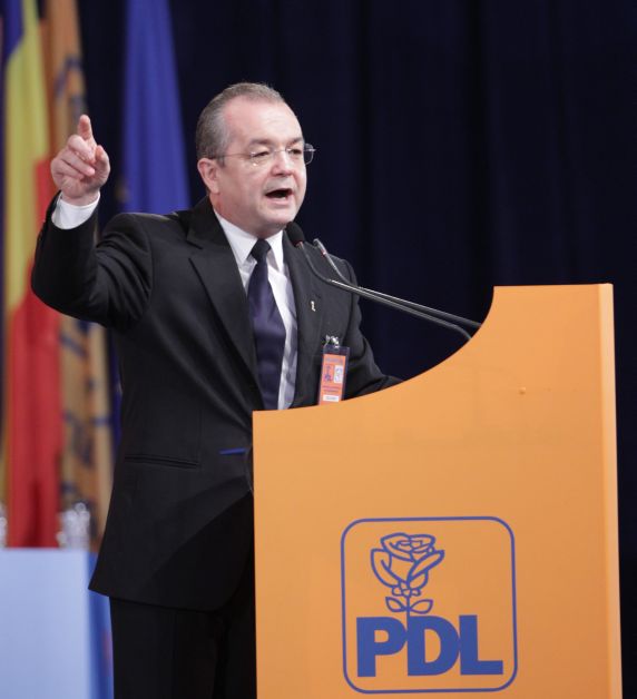 Emil Boc: "Sunt surprins să aud că BNR-ul cade pe panta populismului"