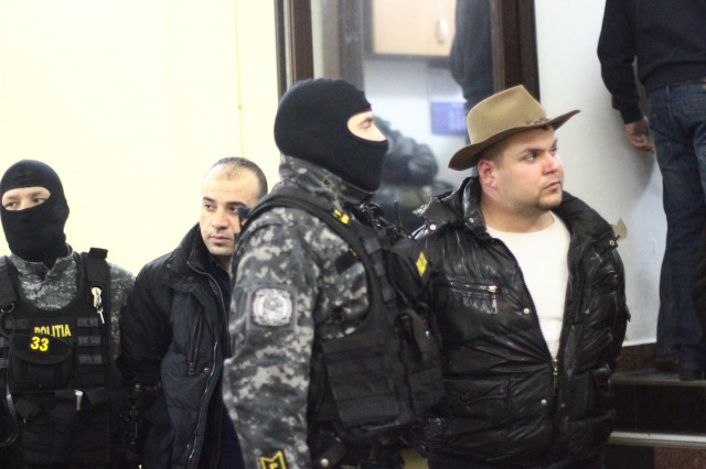 Gașca SPĂRGĂTORILOR DE LUX, eliberată de NOUL COD PENAL. Judecătorul i-a trimis acasă pe hoții care au dat spargeri de 1 milion de EURO