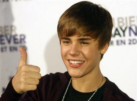 Justin Bieber lovitură pentru FANI: face schimbări spectaculoase şi va cânta ALTCEVA!