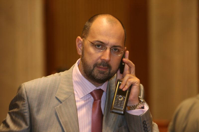 Kelemen Hunor: UDMR așteaptă ruperea USL pentru a putea contribui la rezolvarea situației