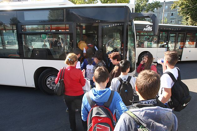 Părinții ar putea avea la dispoziție after-school-uri de stat pe viitor