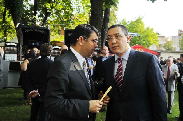 Ponta îi cere lui Cazanciuc să vadă dacă e necesar să se aducă lămuriri privind Codul de Procedură Penală