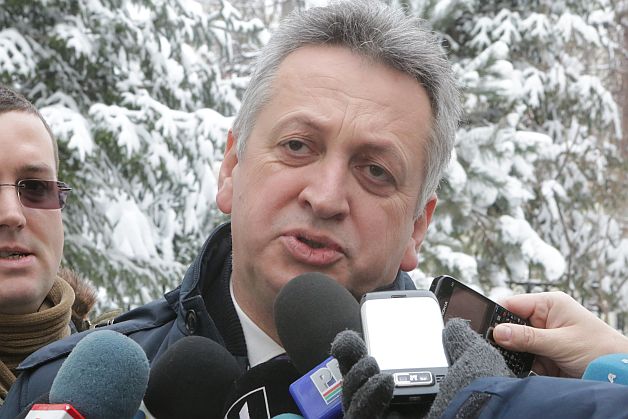 PRIMA NOAPTE după GRATII. Fostul MINISTRU și DEPUTAT Relu Fenechiu a plâns ca un COPIL când s-a văzut ÎNCARCERAT