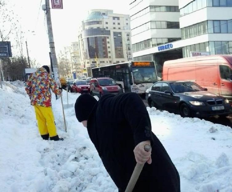 Realizatorii de la Bucureşti FM au pus mâna pe lopată