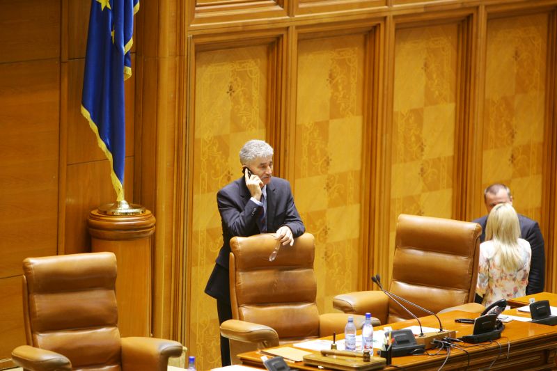 REVIZUIREA CONSTITUȚIEI. PDL s-a retras de la lucrările Comisiei Constituante