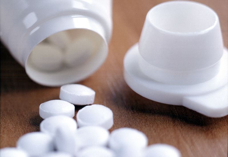 STUDIU: Românii au înghiţit pilule de 12 miliarde de lei, anul trecut