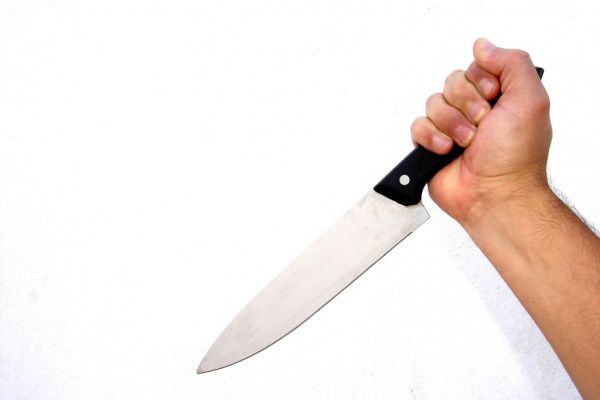 TEROARE. Jefuiau bătrâni pentru a le cheltui pensia. O bandă de tineri din Suceava, anihilată de poliţişti