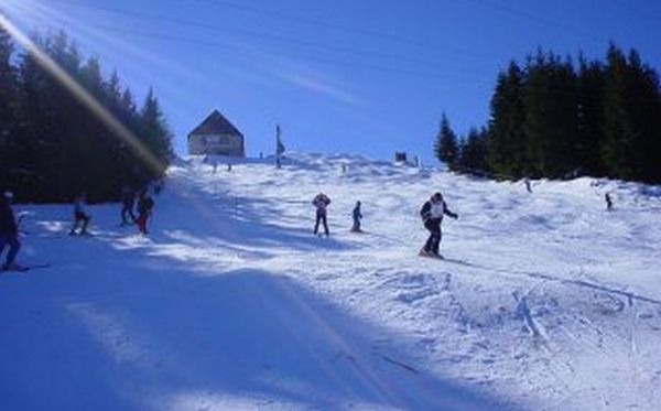 Un copil de 11 ani s-a rănit pe o pârtie din Harghita