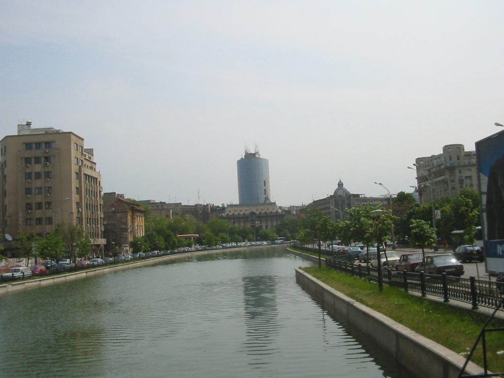 Cadavrul unui bărbat, găsit în râul Dâmboviţa