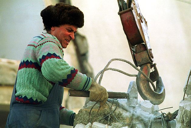 Cauți un LOC de MUNCĂ? Vezi ce sectoare ale economiei vor crește anul acesta