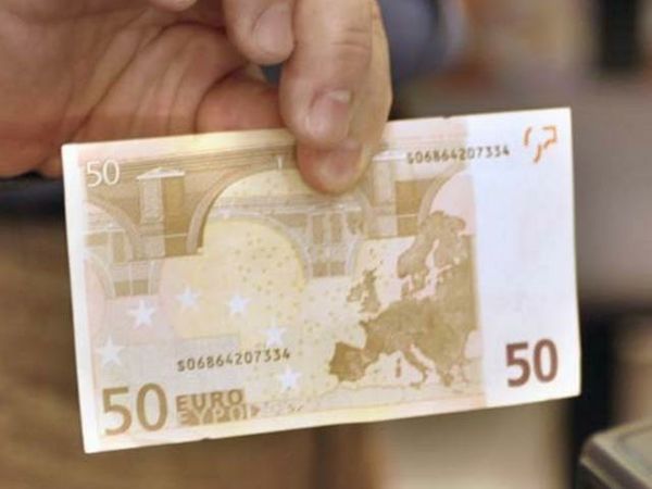 Cum au fost prinși plasatorii de EURO falși