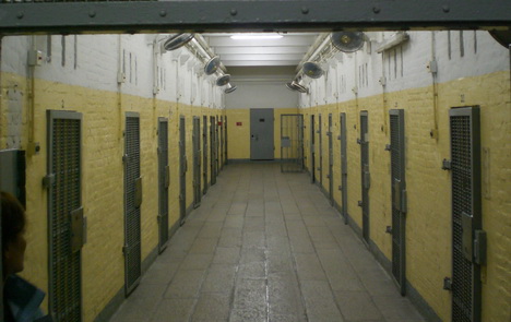 Cum pot pușcăriașii să „evadeze” temporar