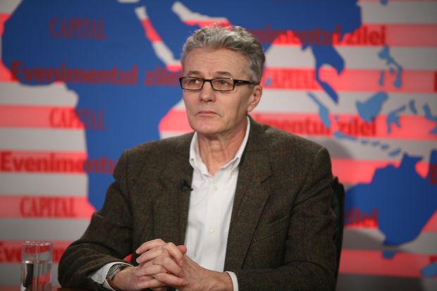 "Evenimentul zilei" TV.  Paul Ghiţiu: Majoritatea parlamentară funcţionează ca un grup organizat care se protejează
