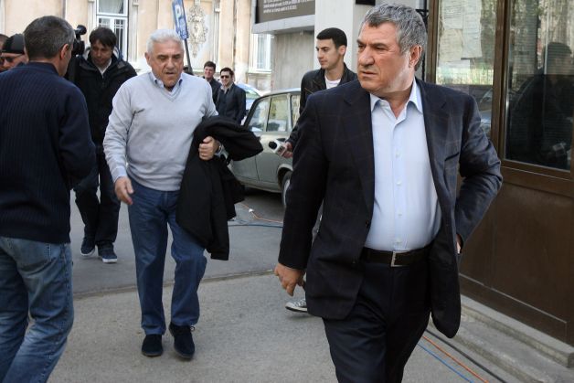 Frații Becali au rămas fără licențele de impresari!