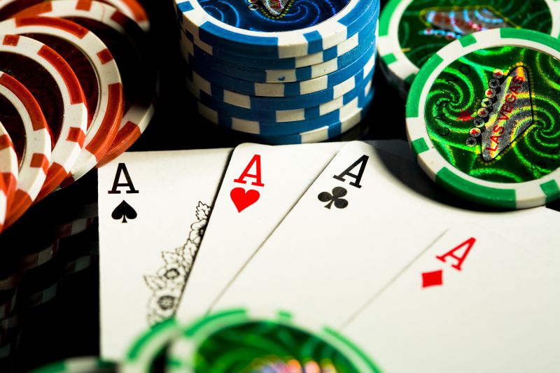 Galaţi Las Vegas. Gălăţenii "sparg" la păcănele cinci milioane de euro pe an