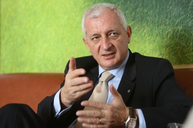 Gyorgy Frunda: Interzicerea prezenţei Jobbik în România nu e fezabilă, soluţia este izolarea politică