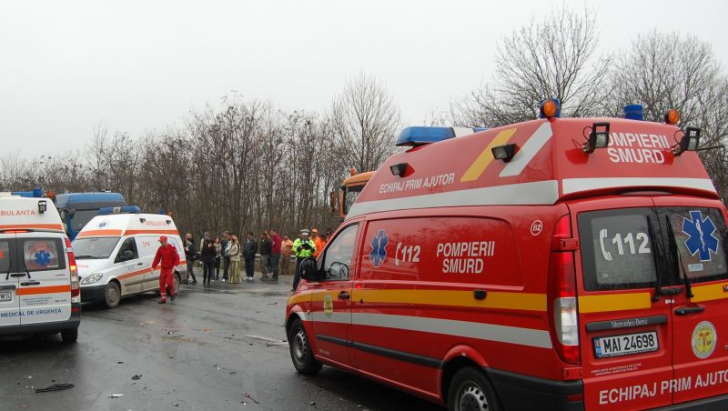 INCENDIU la Gara de Nord. Mai multe persoane fără adăpost au ajuns la spital