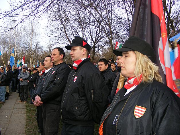 Jurnaliştii din Târgu Mureş relatează pentru EVZ. "Extremiştii maghiari au filiale deschise şi în România"