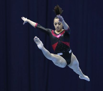 Larisa Iordache, aur la sărituri, la Cupa Mondială de la Doha