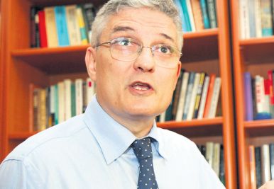 Membrii ASF, audiaţi în Senat în legătură cu sumele câştigate în 2013