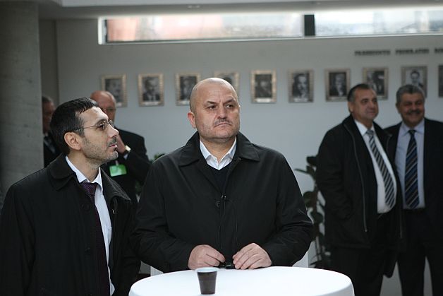 Mititelu e somat să cedeze "Ştiinţa"