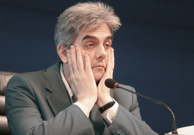 Nicolăescu: PNL depune moţiune de cenzură dacă Guvernul nu va reduce până la 1 mai CAS