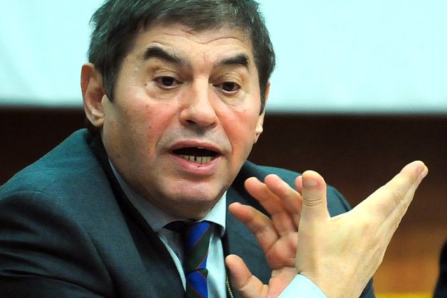 O judecătoare cercetată de procurorii DNA pentru eliberarea lui Dinel Staicu va soluţiona propunerea de arestare preventivă în cazul lui Mihail Vlasov