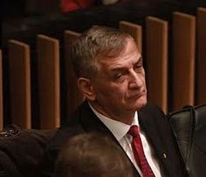 O martirizare cu haz! Oamenii lui Dan Diaconescu cred că sunt atacaţi psihotronic