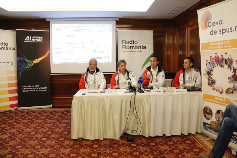 Patru români vor să cucerească vârful Annapurna