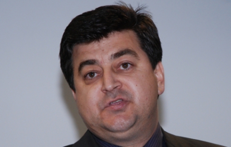 PDL a rămas fără semnături pe moțiunea simplă privind descentralizarea