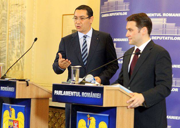 Ponta, nervos pe Şova: Mai bine să vorbească decât să scrie pe blog