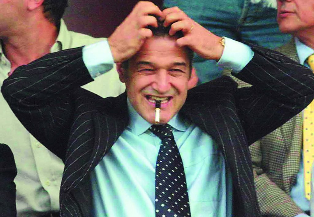 PRIMELE DECLARAŢII DIN PUŞCĂRIE. GIGI BECALI: "Domnul Ponta mi-a fost chiar camarad. Voi fi graţiat până în ziua Paştelui"