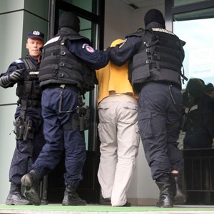 PROXENEȚI de Cochirleanca. REȚEAUA care vindea de zece ani SEX ROMÂNESC în Europa