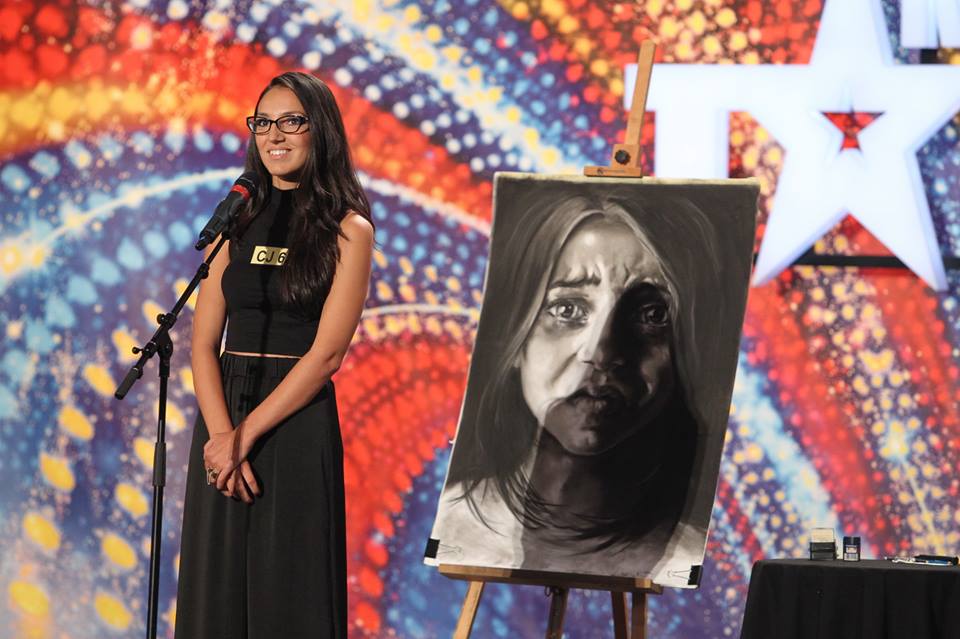 ROMANII AU TALENT. Este unica: face picturile sa zambeasca