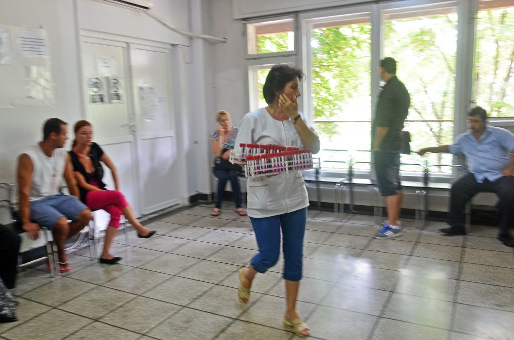 Scandalul sângelui contaminat. Anchete la Centrul de Transfuzii Slatina, în urma unor suspiciuni de hepatită B
