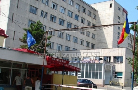 UCISĂ de stativ. O pacientă din Iaşi, operată pe creier, a murit după ce a fost lovită în cap du un suport pentru perfuzii