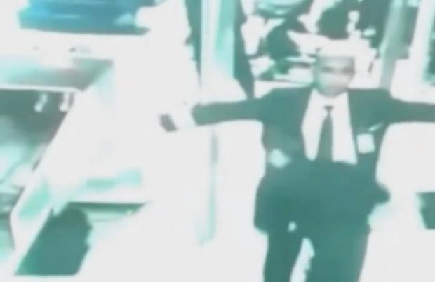 Ultimul mesaj lăsat de copilotul avionului malaezian dispărut. A fost un cod secret? Ultimele imagini cu echipajul VIDEO