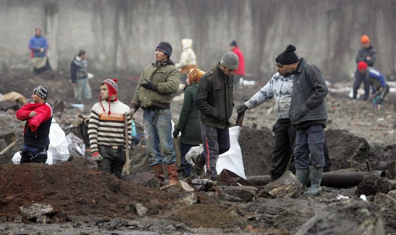 Un jurnalist se scuză în faţa românilor: "Aşa am crezut eu, că sunteţi ţigani”