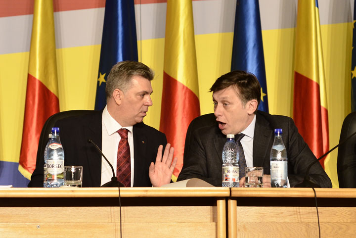 Valeriu Zgonea, ironic la adresa lui Antonescu: "Aș vorbi și cu Președintele Senatului, dar programul său de lucru este ceva mai scurt"