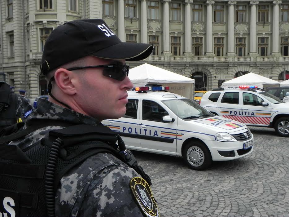 Vremea caldă a golit centrele de plasament din Iaşi. Poliţiştii sunt în alertă