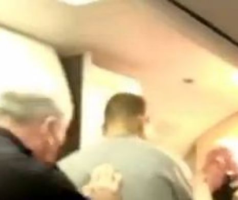 A încercat să coboare dintr-un avion în zbor: "Doream să mă întâlnesc cu Dumnezeu"